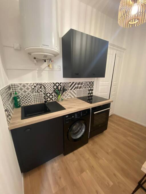 Corte Magnifique T2 45M2 Neuf 5 Personnes Place St Marcel Hyper Centre Wifi Lave Linge Tv Exterior photo